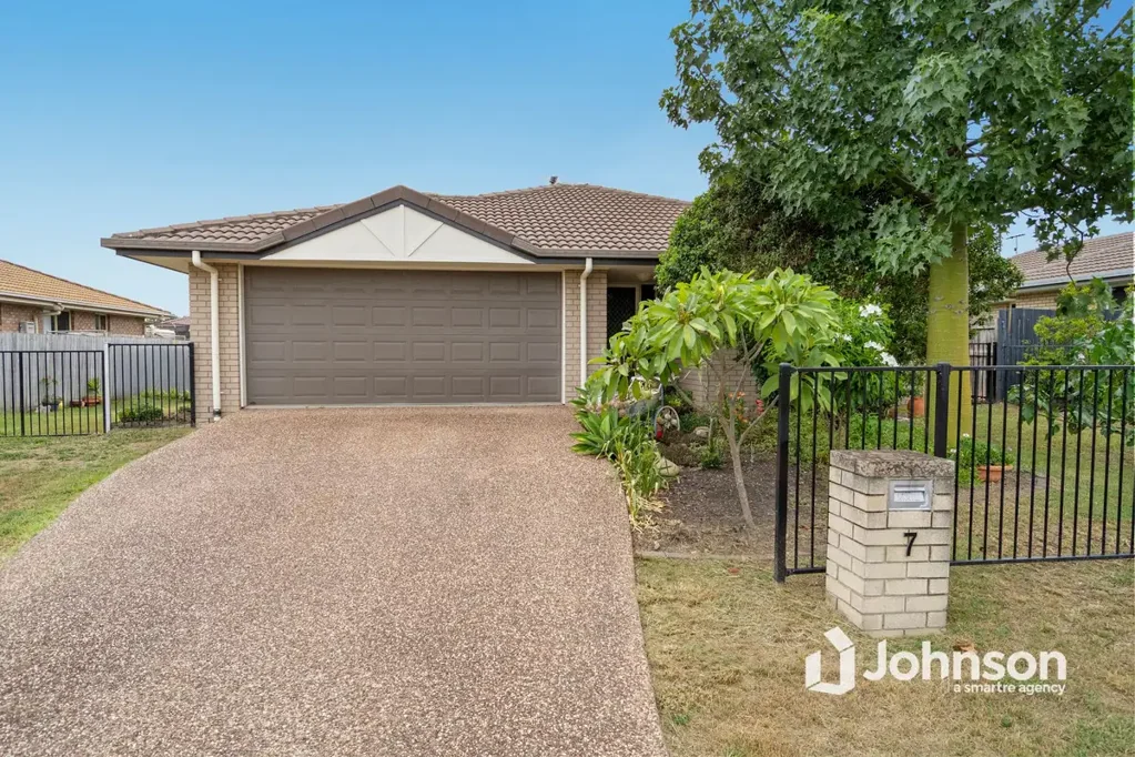7 McInnes Street, Lowood, QLD 4311