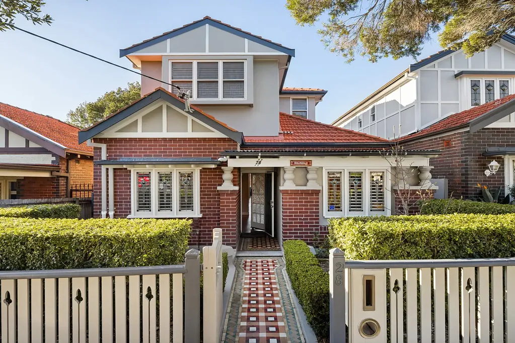 28 Bouvardia Street, Russell Lea, NSW 2046
