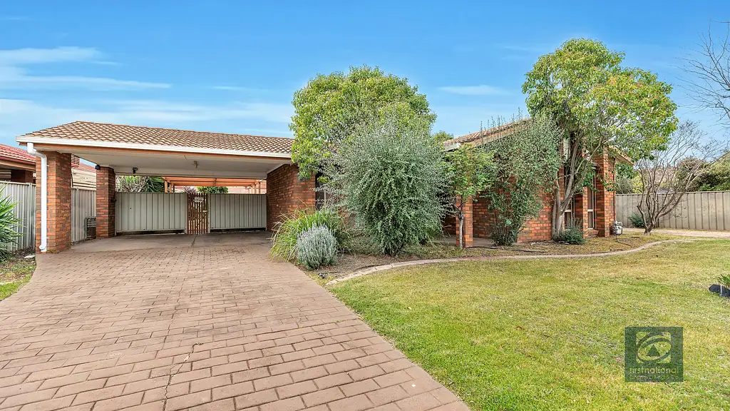 4 Adelaide Crescent, Echuca, VIC 3564