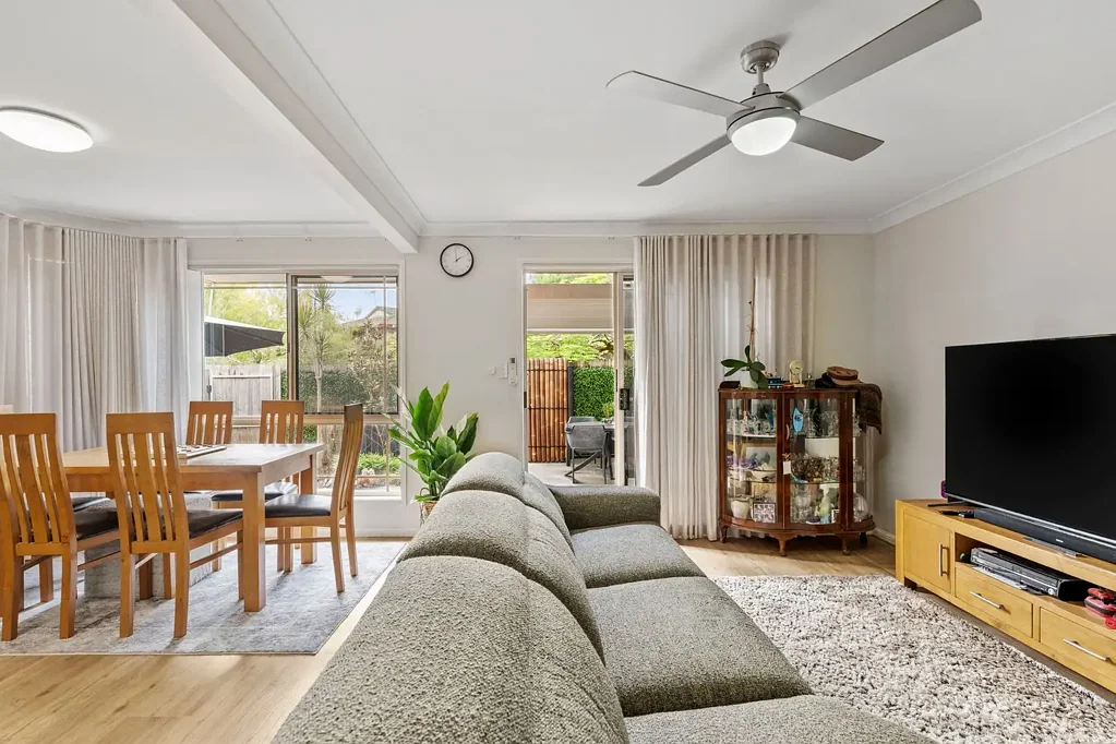 Elanora 3ห้องนอน Value plus Townhouse-  Super central location- Move in Ready