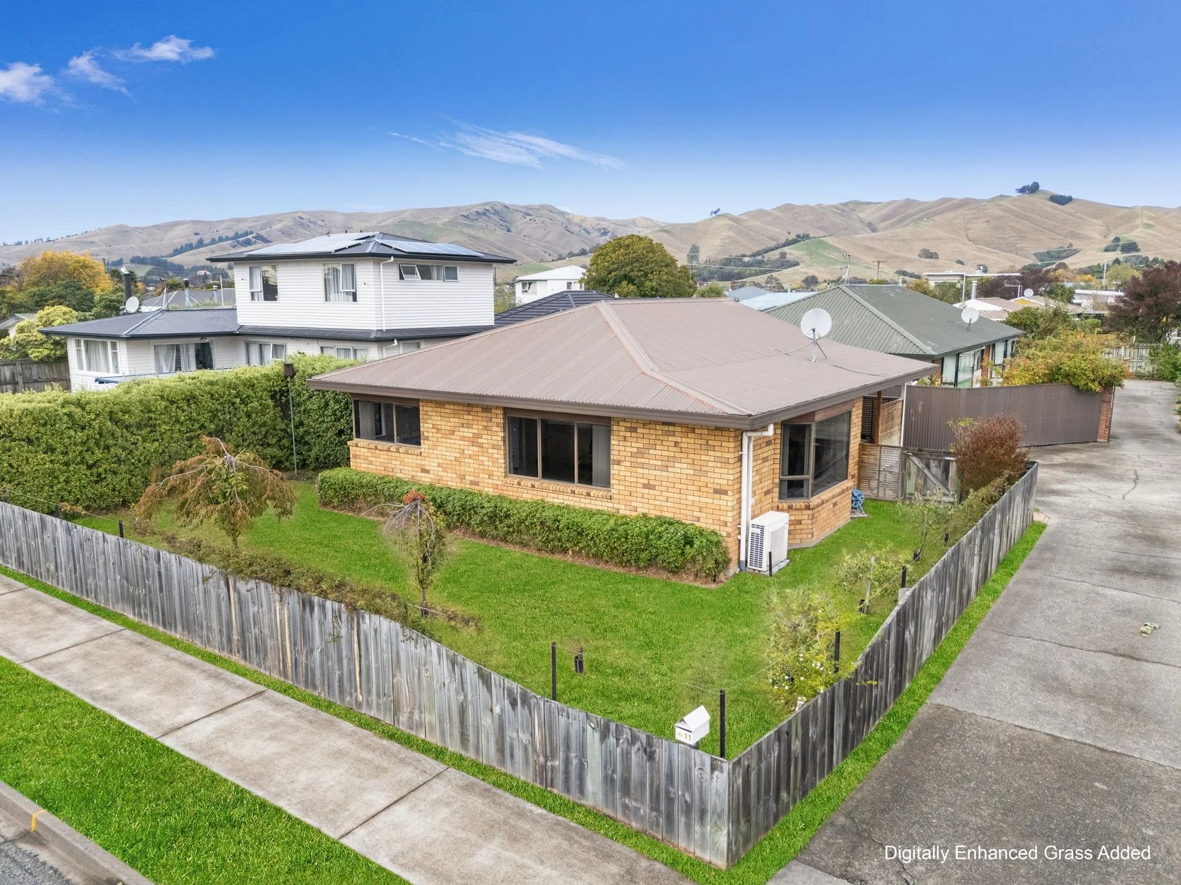 Redwoodtown 2 Bedroom FIRST HOME BUYERS = PROPERTY LADDER!