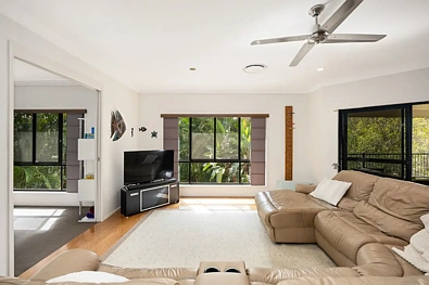 24 Kingfisher Place, Kenmore, QLD 4069, 5 slaapkamers, 3 badkamers, House