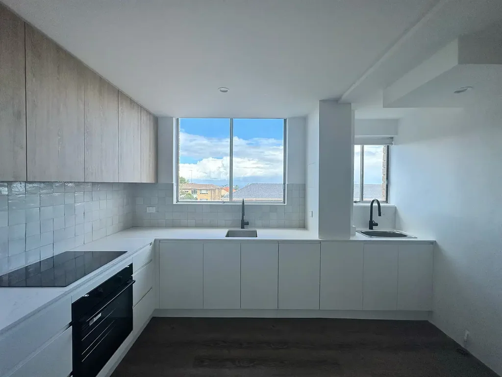 Updated 2-Bedroom Beachside Abode