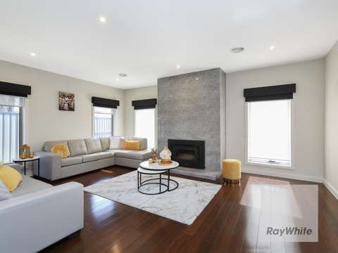 Craigieburn 4 Bedroom Family Sanctuary of Light-Filled Luxury