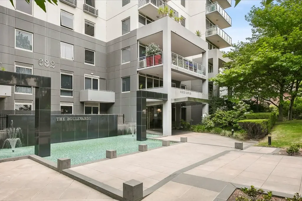 Melbourne 2ਬੈੱਡਰੂਮ Exceptional living on leafy St Kilda Road