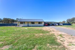 43 Goodacre Drive, Woodstock