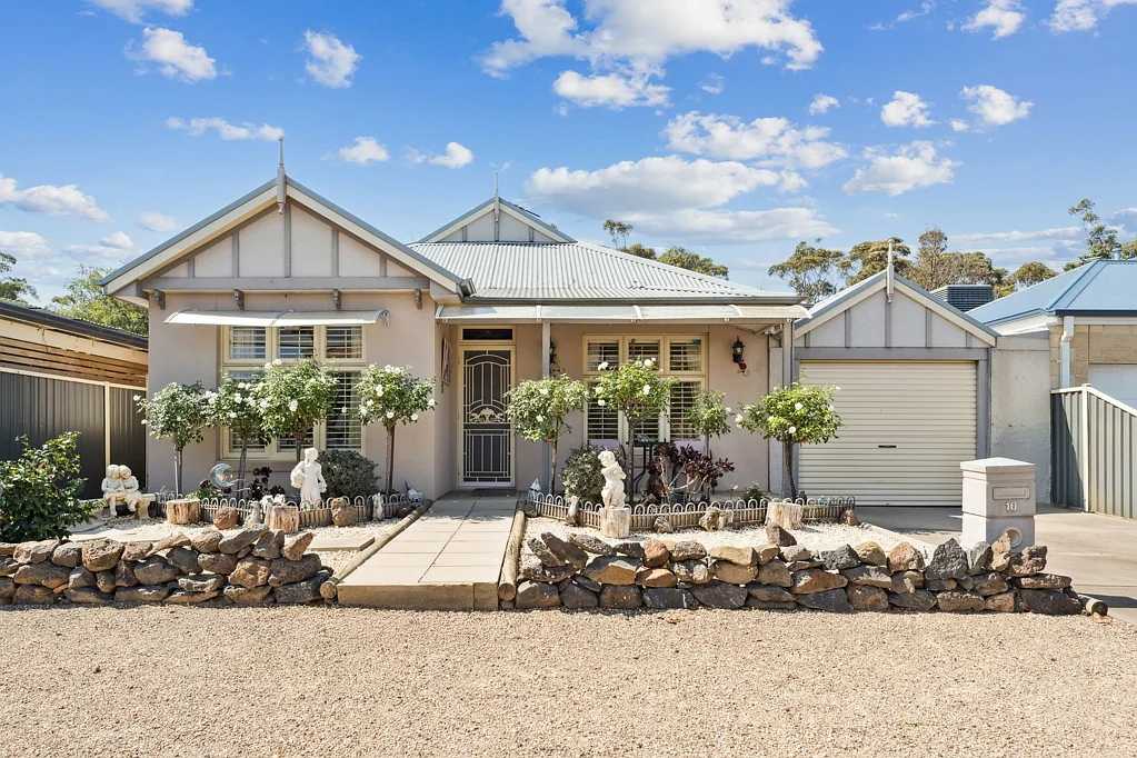10 Chisholm Place, Wyndham Vale, VIC 3024