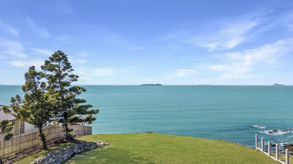 Zilzie  Steps from the sand, Elevated Coastal Living