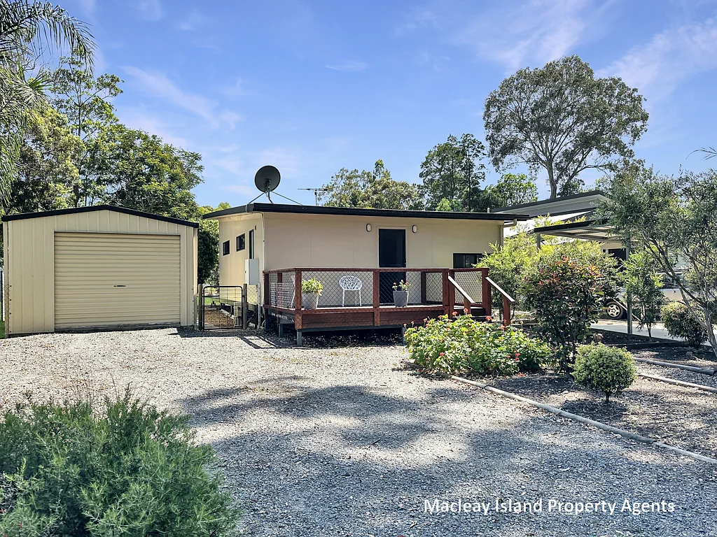 19 Pecan Street, Macleay Island, QLD 4184