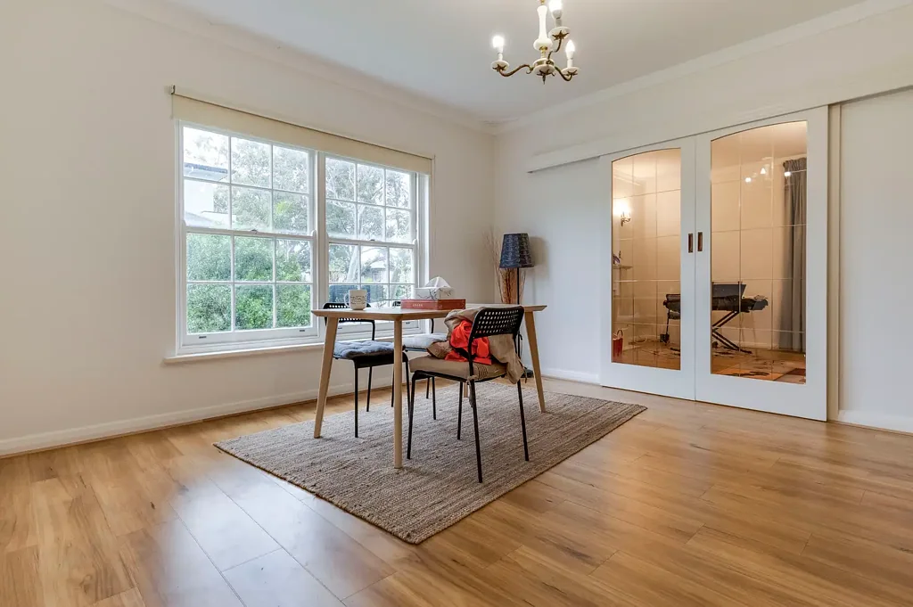 Space is all you desire - 6 separate rooms with 2 bathrooms plus casual dining in the kitchen
