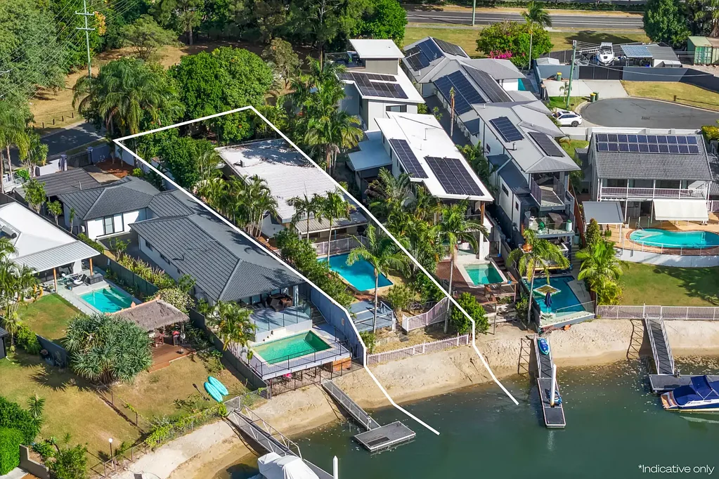 37 Holland Court, Broadbeach Waters, QLD 4218