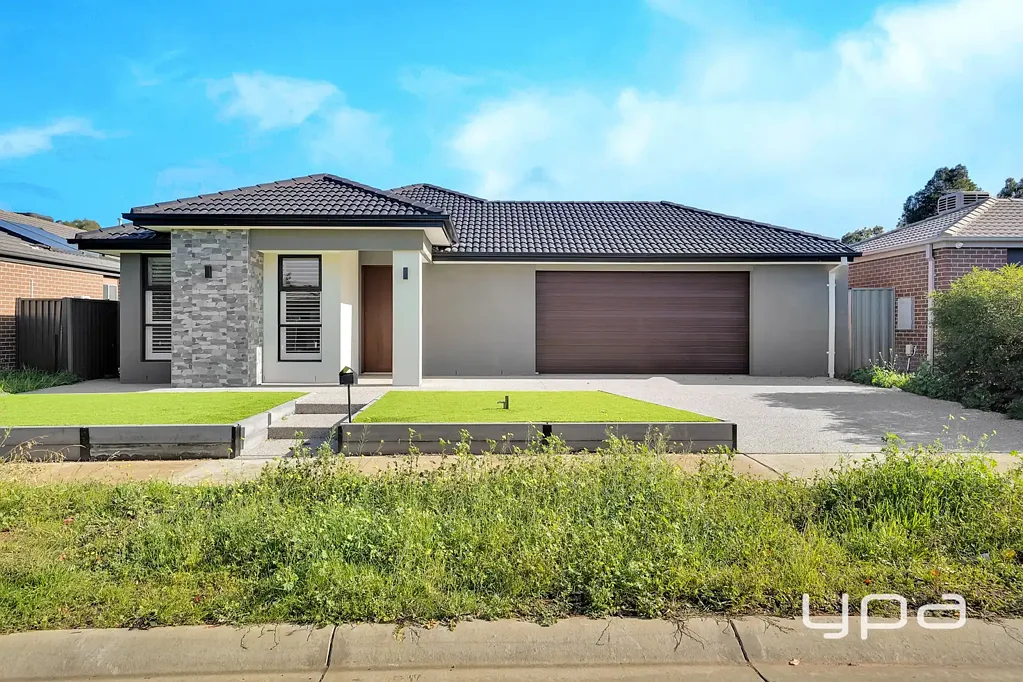Spacious Family Living in a Prime Harkness Location