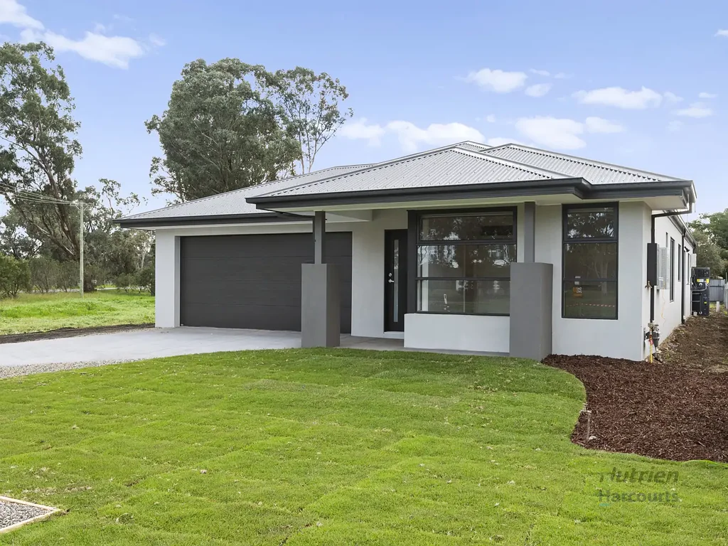 Euroa 4房  Brand New Four Bedroom Family Living Without The Wait!