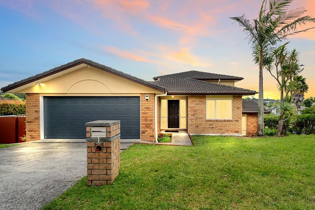 1 Luna Place, Henderson, Waitakere City, Auckland