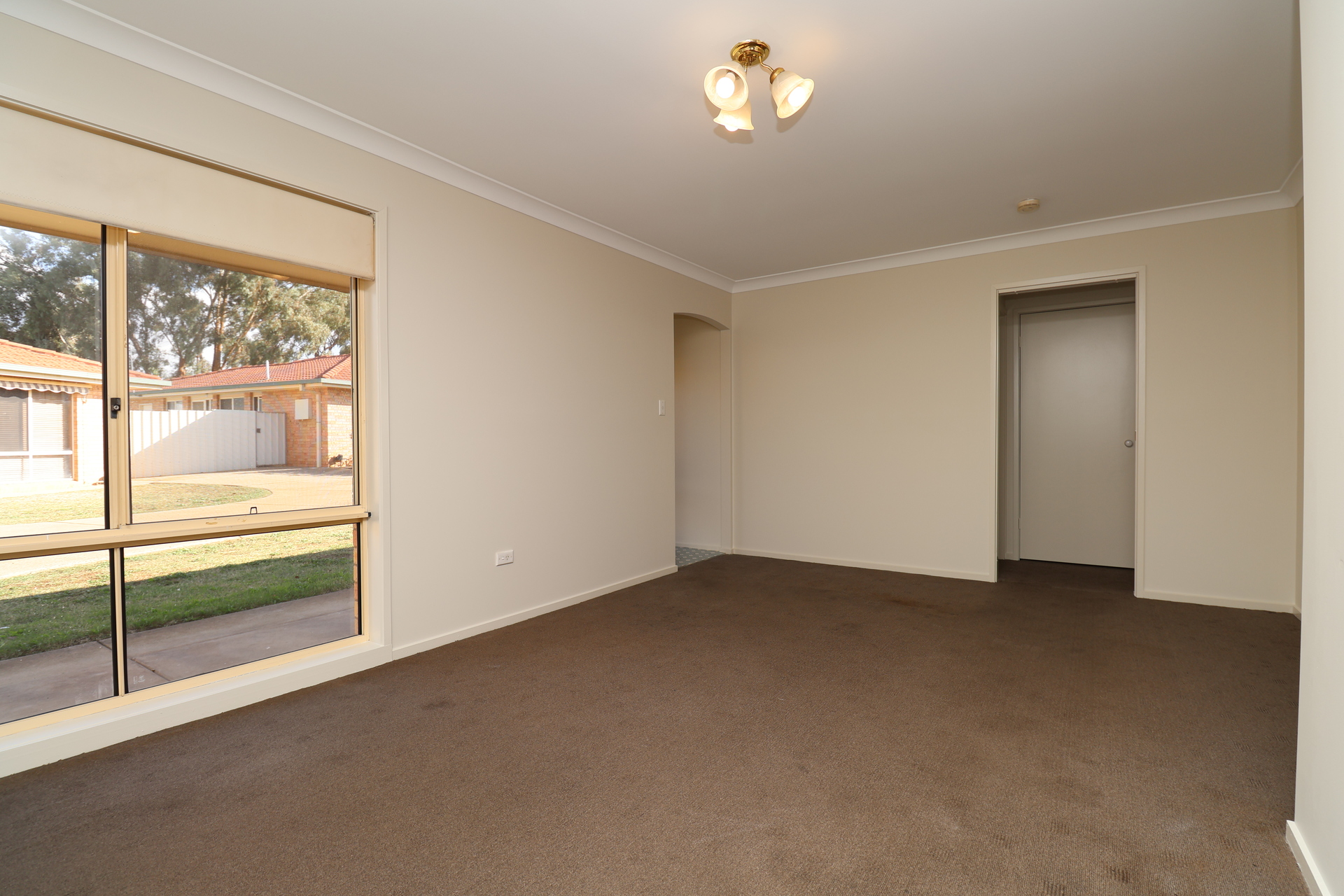 UNIT 2 26 BULOLO ST, ASHMONT NSW 2650, 0部屋, 0バスルーム, Unit