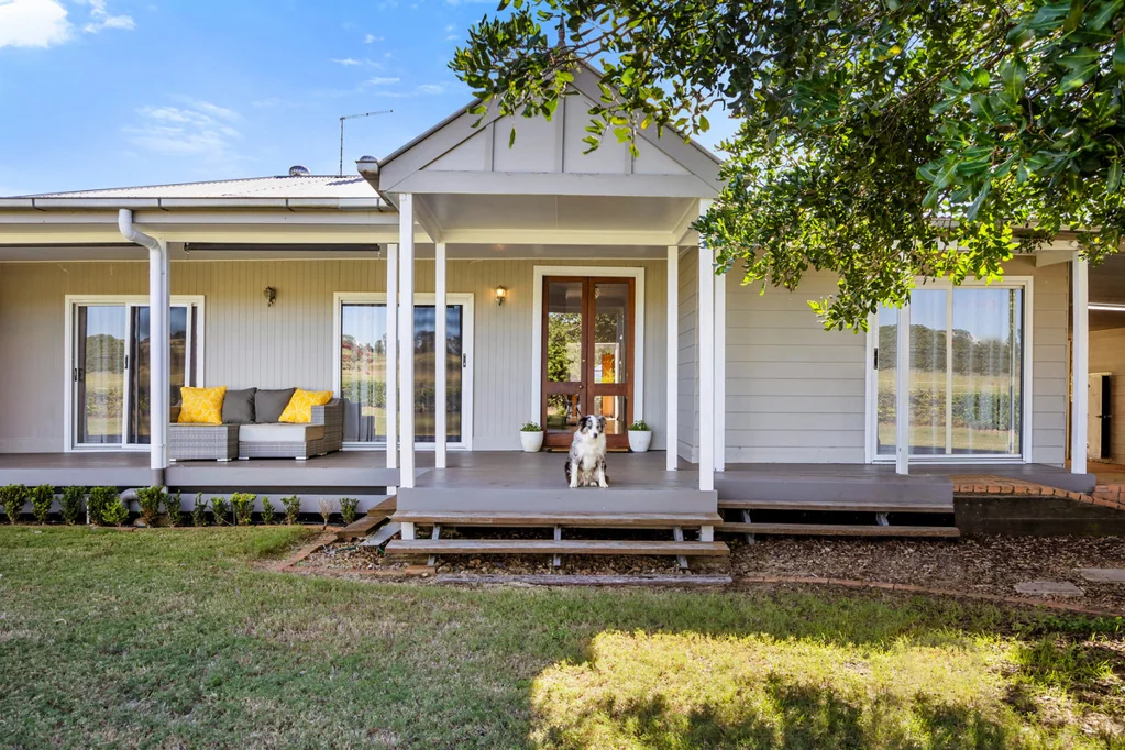 1467 Middle Road, Peak Crossing, QLD 4306