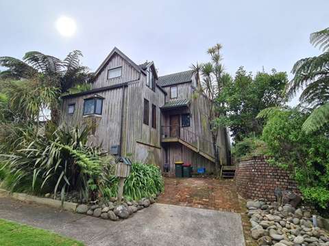 Quirky 3 Bedroom Home