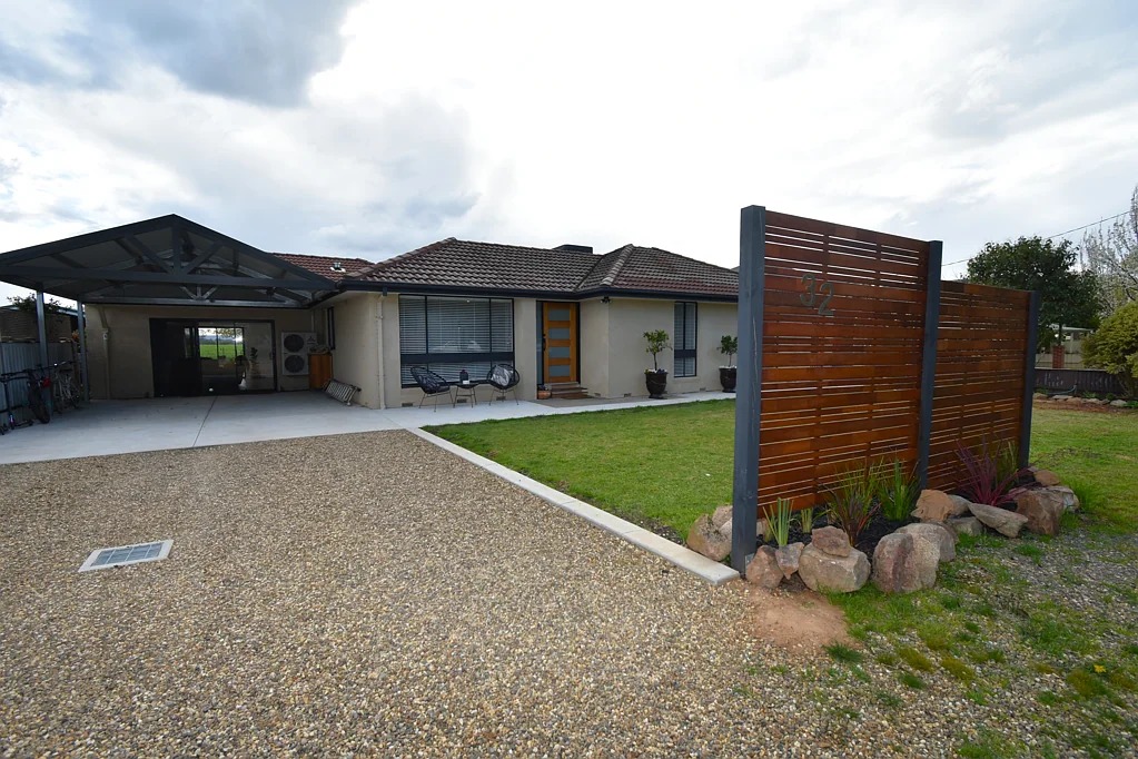 32 MILAWA-BOBINAWARRAH ROAD, Milawa, VIC 3678