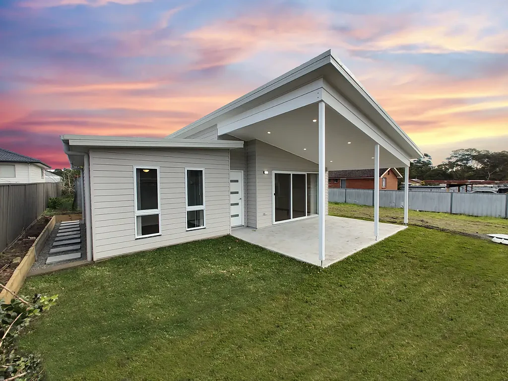 MODERN GRANNY FLAT - WATER INCLUDED
