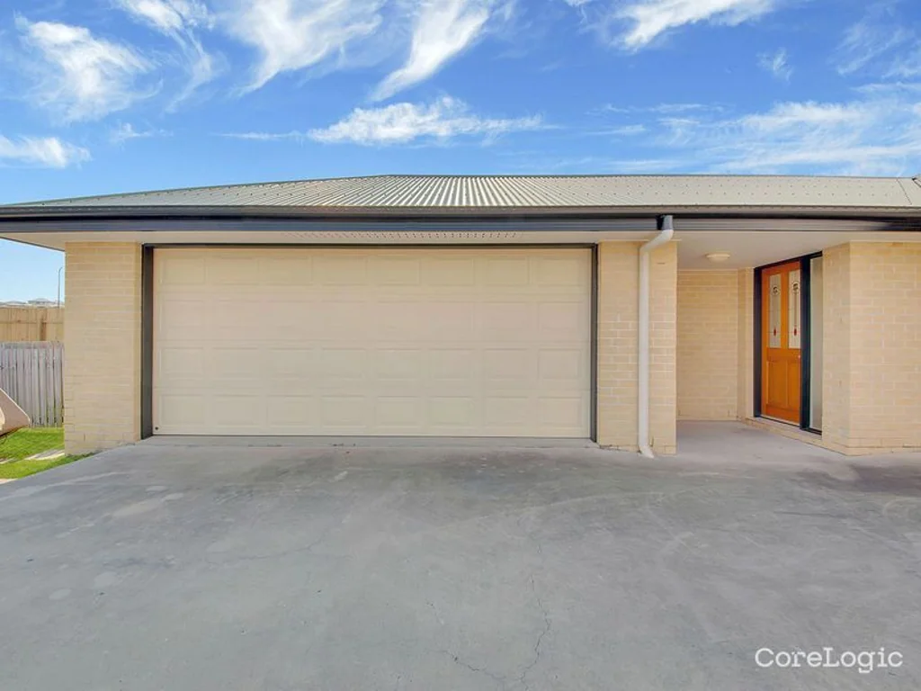 2/12 Bridgeman Place, New Auckland, QLD 4680
