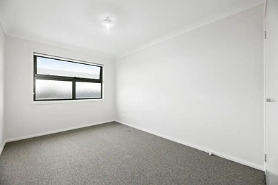 11 Waragreen Walk, Mickleham, VIC 3064, 3房, 2浴, Townhouse