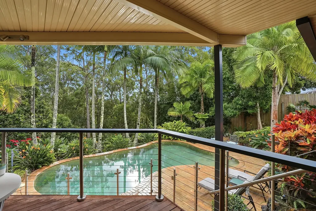 Elanora 6બેડરૂમ Secluded Home with Multi Generational Living or Dual Living Accommodation