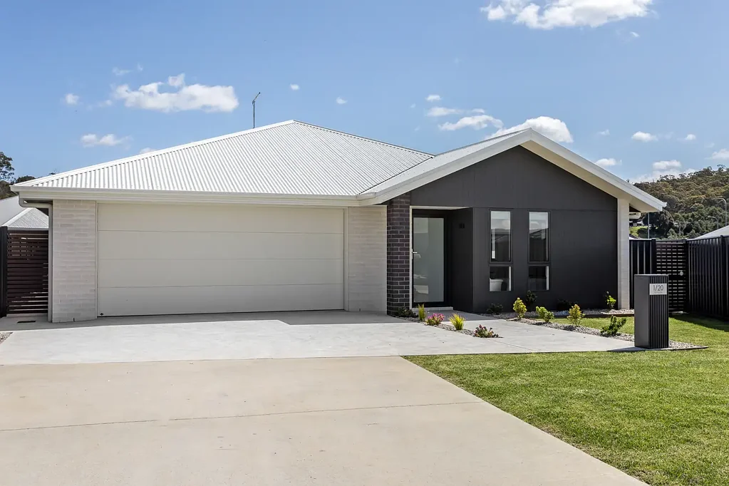 1/20 Fortune Drive, Youngtown, TAS 7249