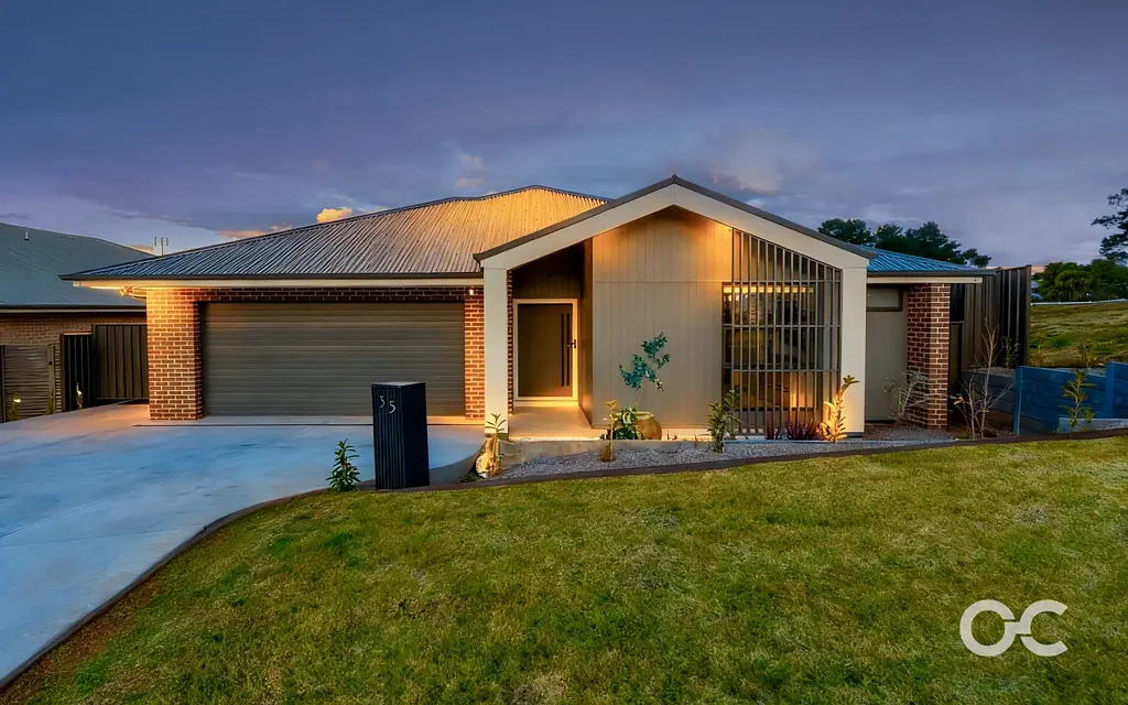 Orange 5房  Modern Family Living with a Flexible Granny Flat
