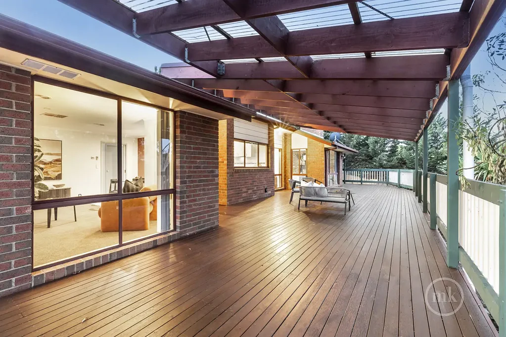 Diamond Creek 3 Slaapkamer A Leafy Diamond Creek Retreat With Space, Character & Lifestyle Appeal