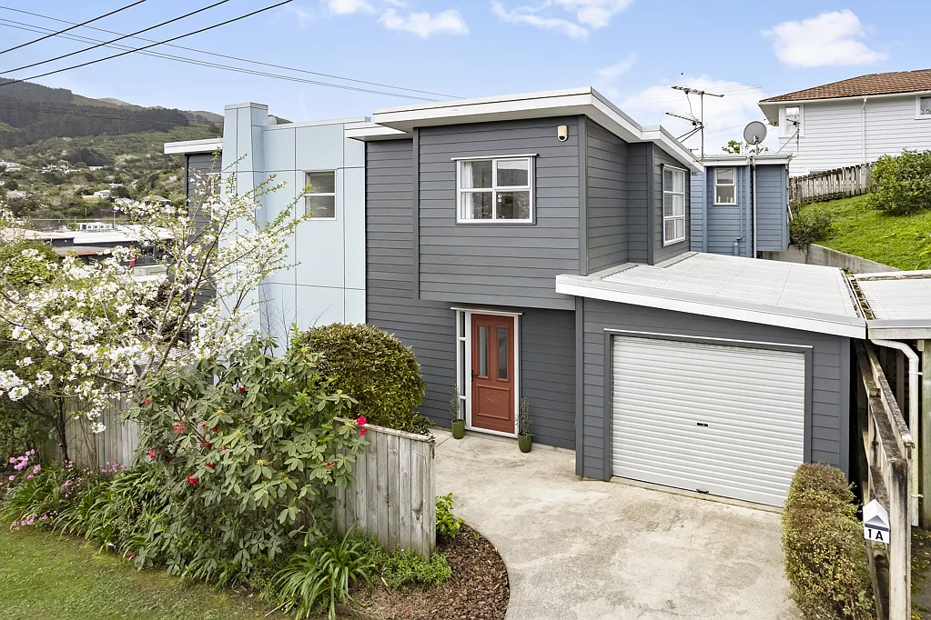 1A Stephen Street, Tawa, Wellington