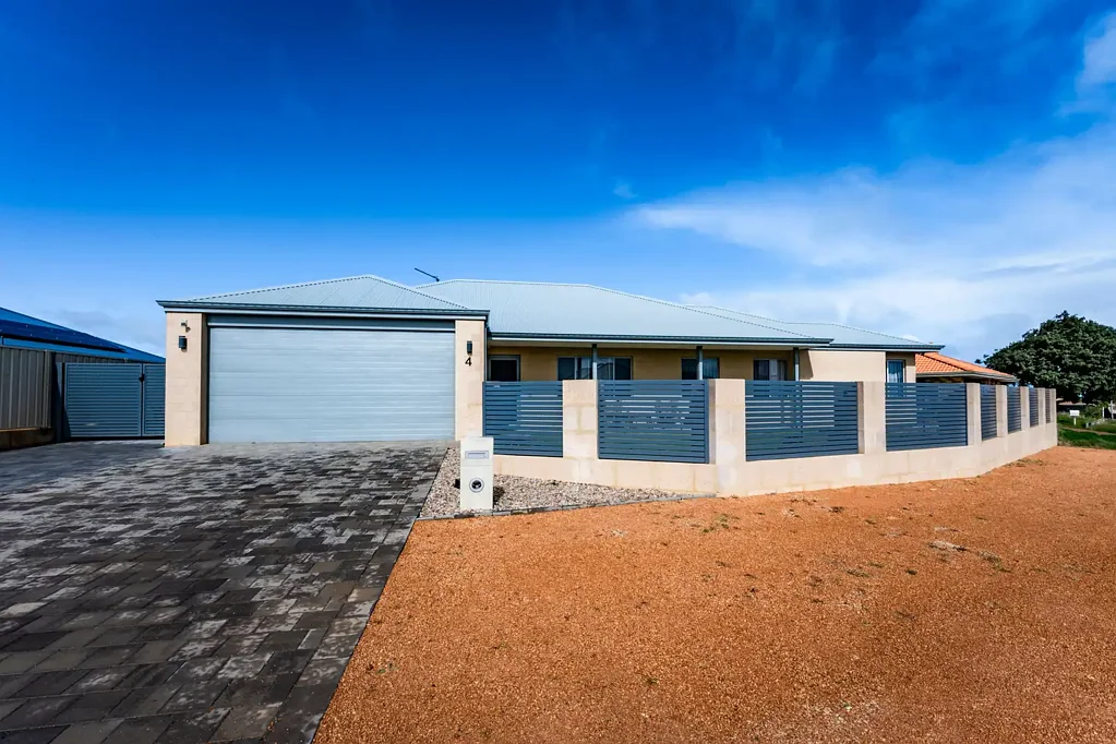4 Ego Creek Loop, Waggrakine, WA 6530