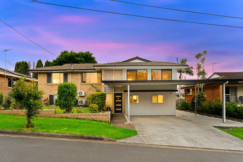 Macgregor 3બેડરૂમ Dual-Level Family Home with Versatile Living Spaces and Modern Comforts