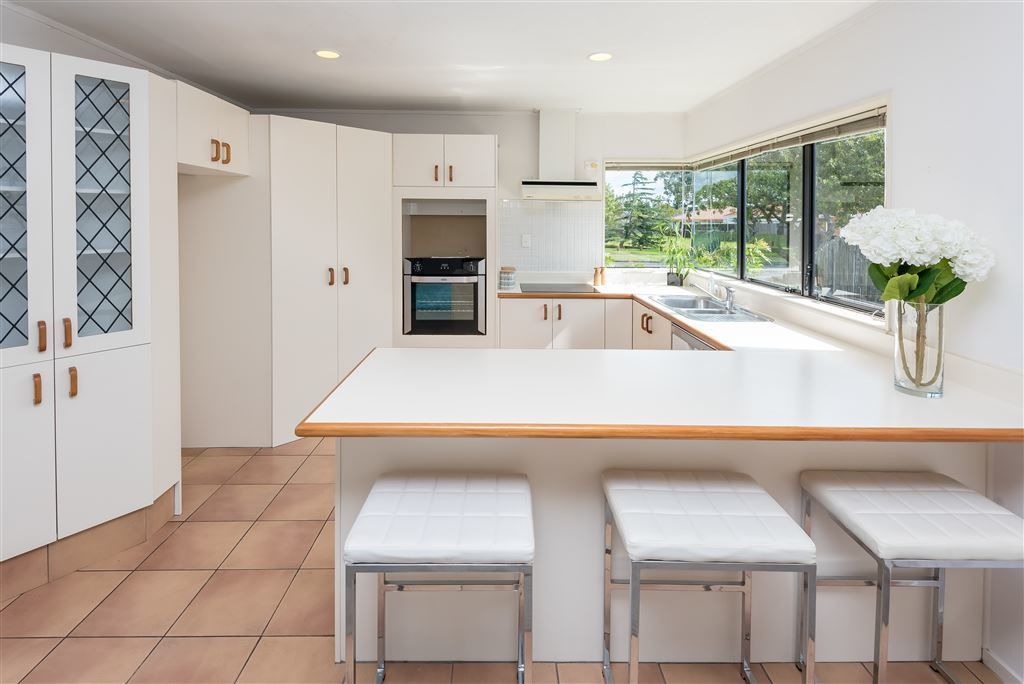 37 Kilimanjaro Drive, Northpark, Auckland - Manukau, 4 phòng ngủ, 2 phòng tắm