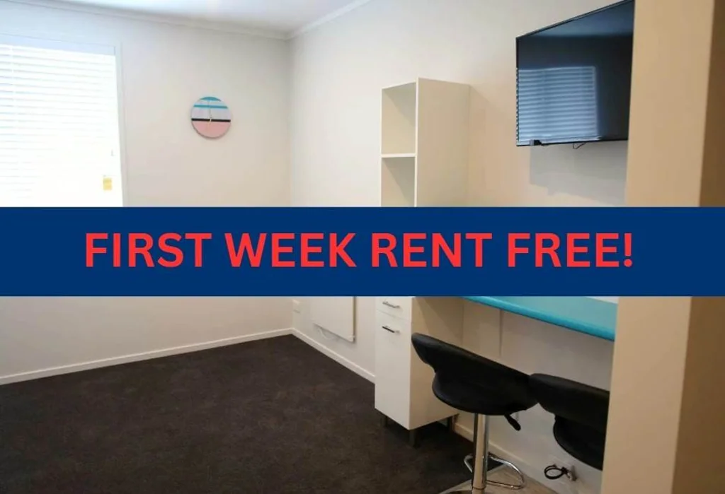 FIRST WEEK RENT FREE! Town on Your Door Step!