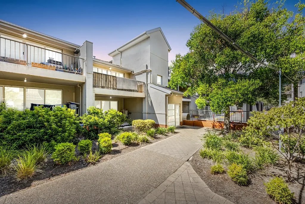 36/20 Federal Highway, Watson, ACT 2602