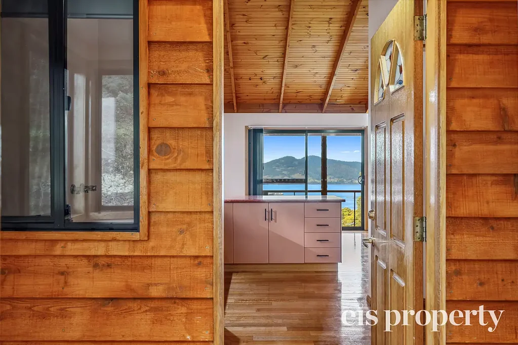 Port Huon 2ਬੈੱਡਰੂਮ Country Cottage with Breathtaking Views on 9.5 Acres