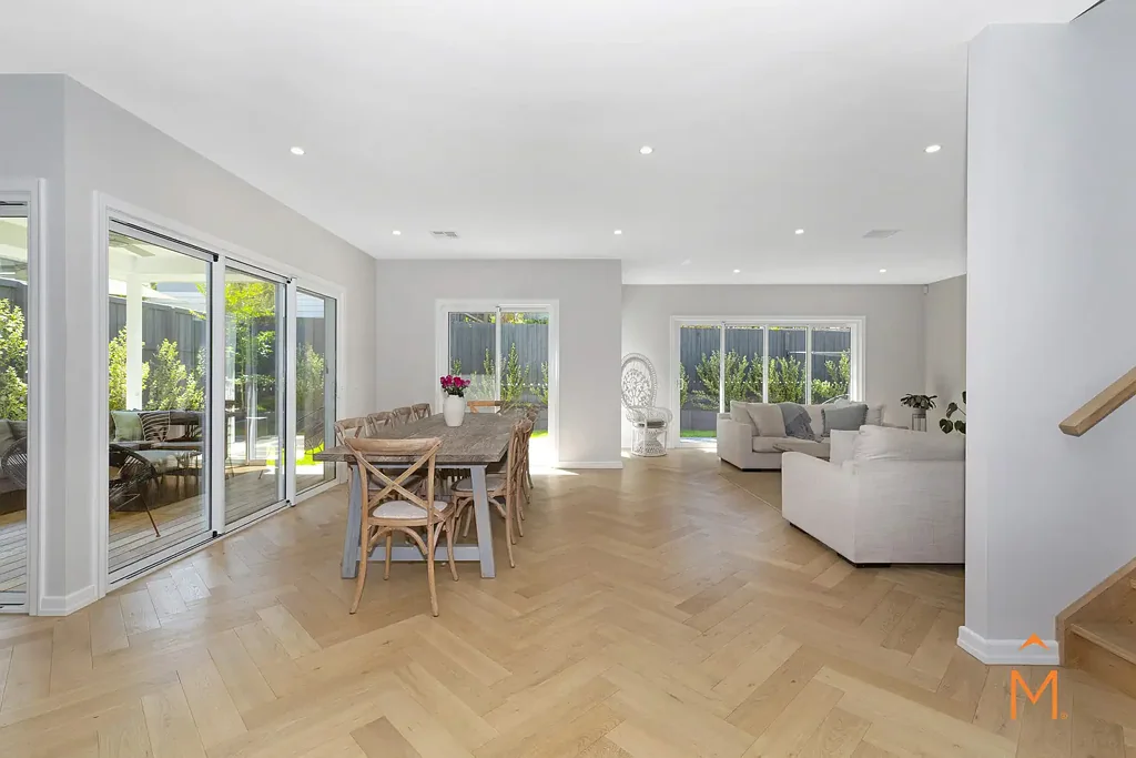 Picture Perfect by the Bay - Double Glazing Throughout!!