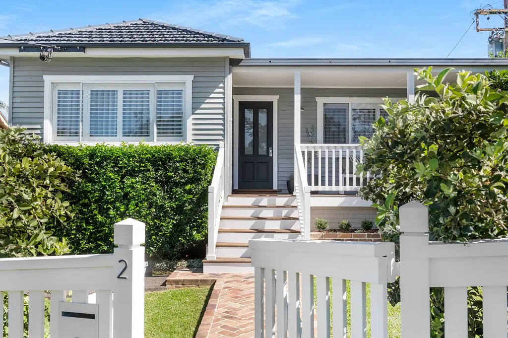 2 Mary Avenue, Figtree, NSW 2525