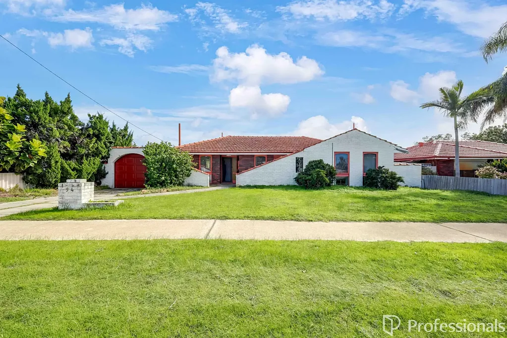 94 Lyrebird Way, Thornlie, WA 6108