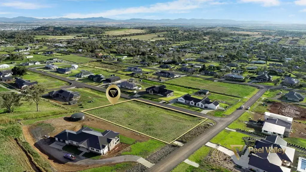 Tamworth IDYLLIC 1 ACRE BLOCK WITH SWEEPING VIEWS