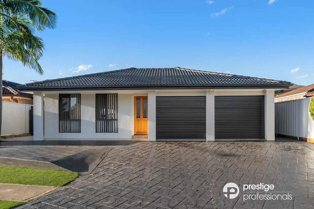 3 Yallum Court, Wattle Grove, NSW 2173