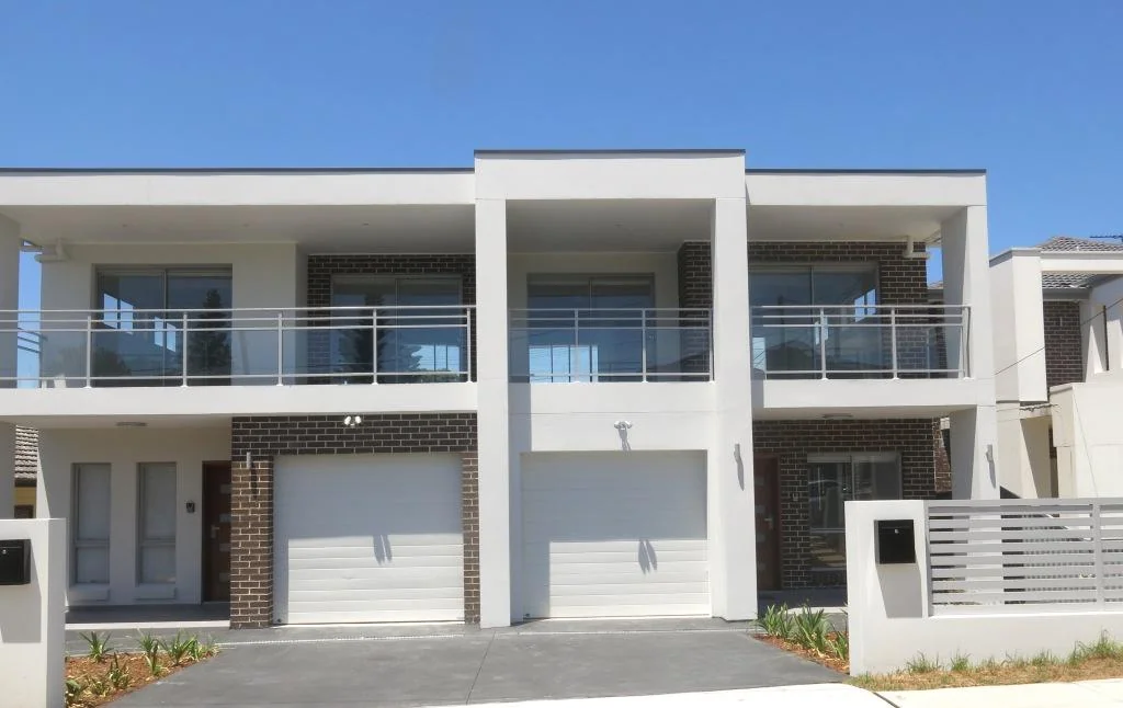 STYLISH 4-BEDROOM DUPLEX WITH DOUBLE TANDEM GARAGE