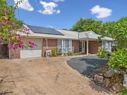 3 Price Close, Redbank Plains