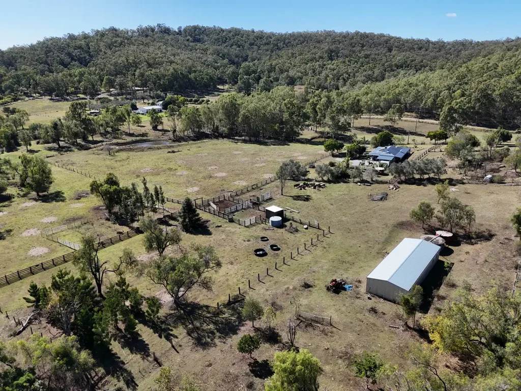 20 Waterhouse Road, Summerholm, QLD 4341