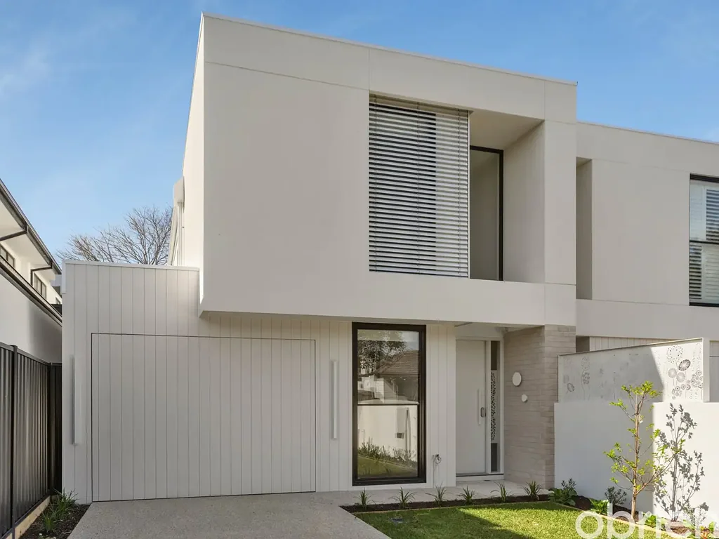 Brand New Luxury Living in the McKinnon School Zone