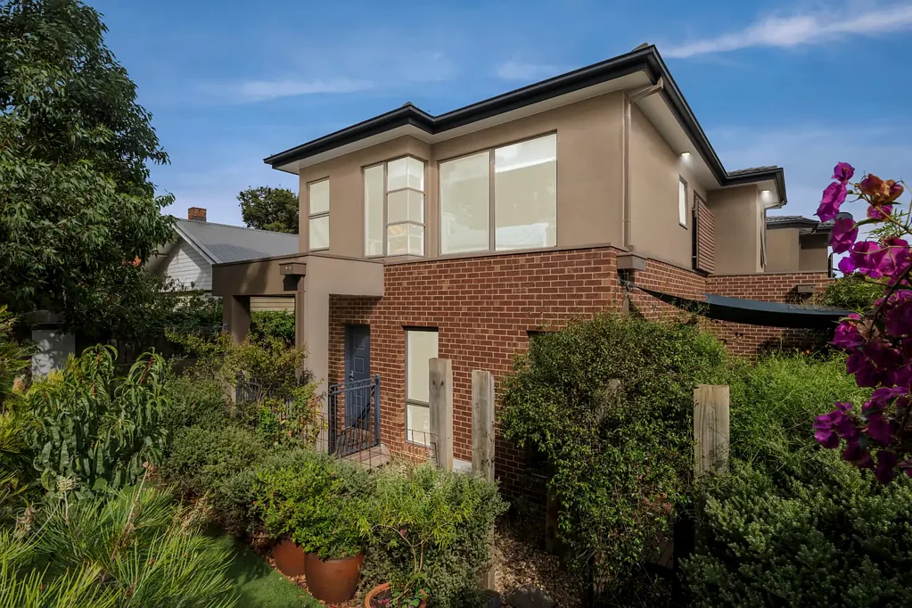 Brunswick West 3ห้องนอน A versatile and stylish slice of Melbourne's inner city!