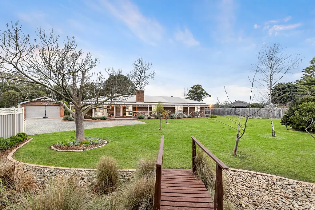 Crib Point 4 Slaapkamer A Rare Lifestyle Opportunity Surrounded by Nature and Space