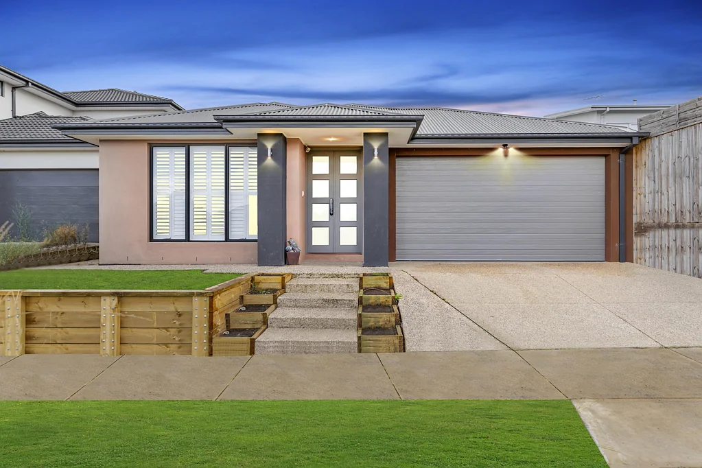 19 Matheson Way, Officer, VIC 3809