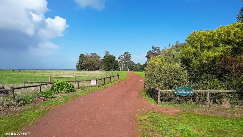 Grassdale A sizable secure rainfall grazing asset in a sought after location- 35km SW Hamilton