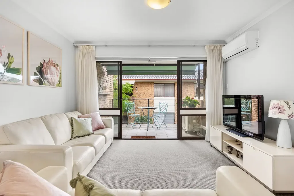 Cherrybrook 2غرفة نوم 'Woodlands Village' - Over-55s community